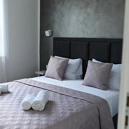 Apartman Mickey Apartment *
